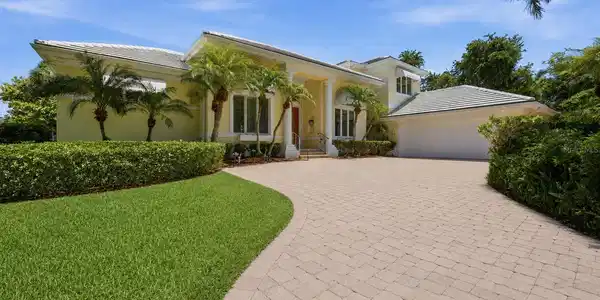 3344 SABAL COVE LANE