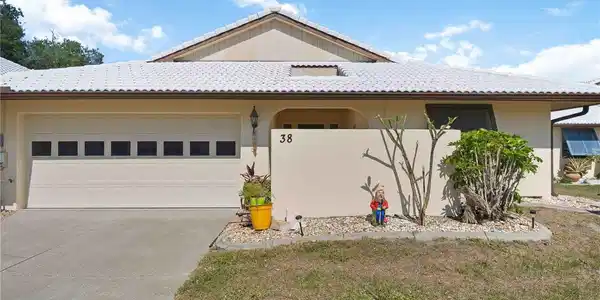 38 PEBBLE ROCK DRIVE