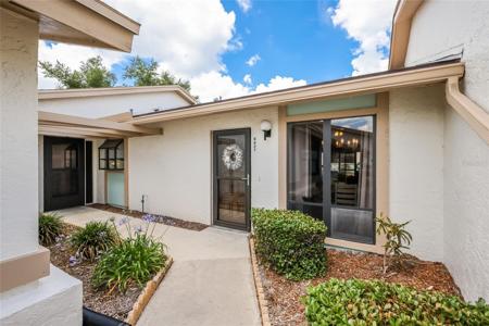 6427 HERITAGE LANE