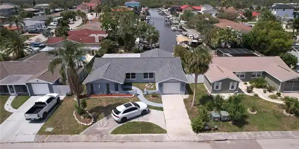 6101 SEABREEZE DRIVE