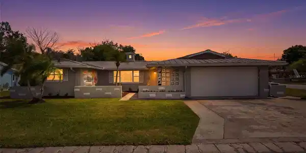 4832 SHELL STREAM BOULEVARD