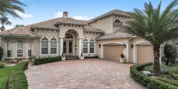 68 OAK VIEW CIRCLE W