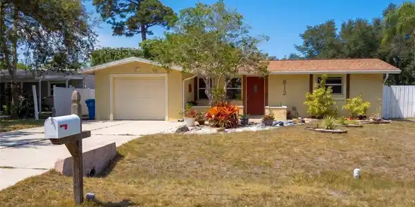 812 GUILD DRIVE