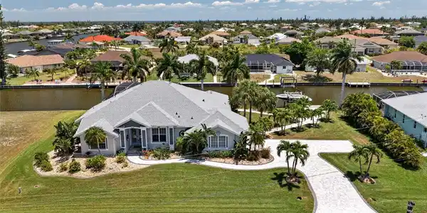 9348 SPRING CIRCLE