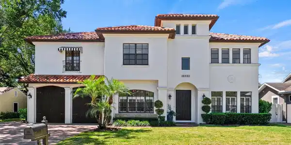 3114 W BAY VILLA AVENUE