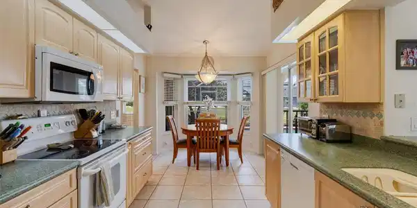 Image 4 Image 4