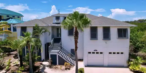 511 SEAVIEW DRIVE