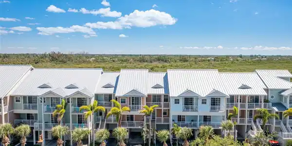 3248 MANGROVE POINT DRIVE