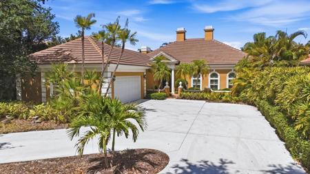 84 CAYMAN ISLES BOULEVARD