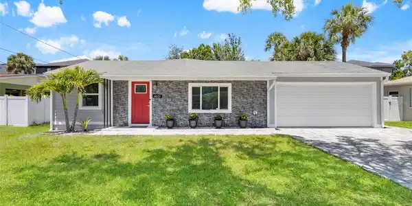 4631 W BAY VILLA AVENUE