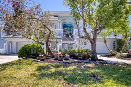 315 LAGOON DRIVE