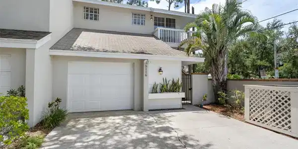 5116 BAYSHORE BOULEVARD
