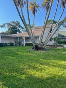 1804 BAYWOOD DRIVE