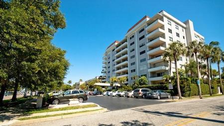 1400 BARCARROTA BOULEVARD