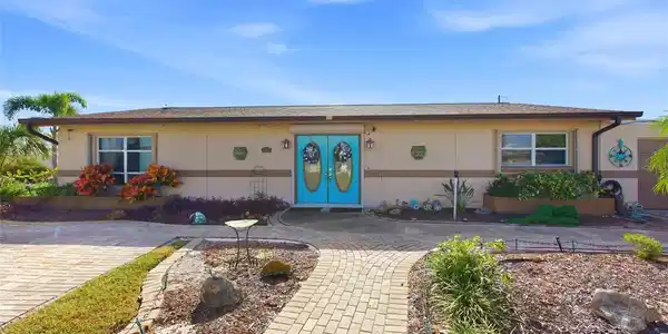 608 LA GORCE DR