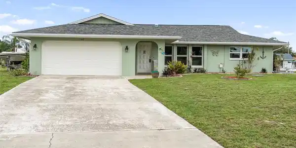 140 BARRE DRIVE NW