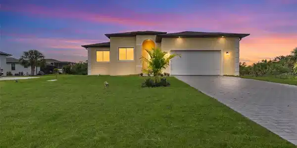 15419 SEAFOAM CIRCLE