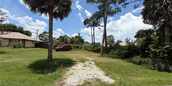 2820 WILLOW OAK DRIVE