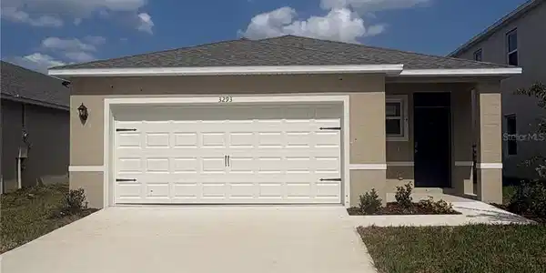 952 BLUET DRIVE