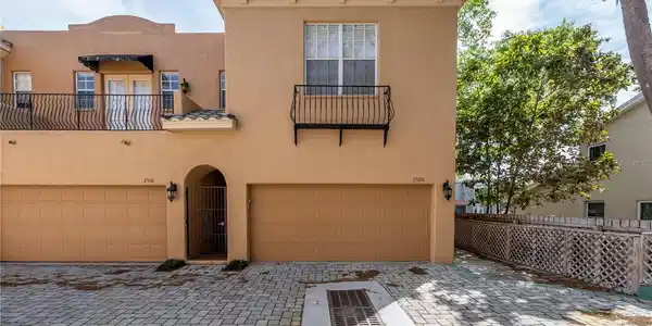2920 HANSEN MANOR LANE