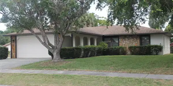 8513 WINTER HAVEN DRIVE