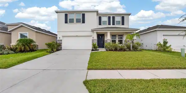 5633 HAWKS CAY STREET