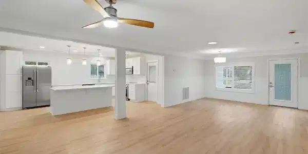 Image 4 Image 4