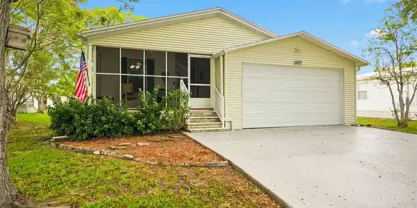 5072 BUCCANEER BOULEVARD