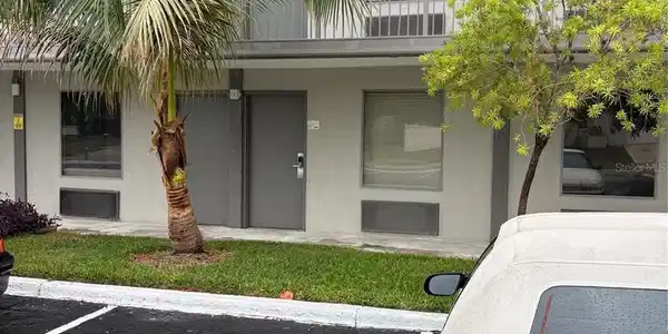 7150 N TAMIAMI TRL