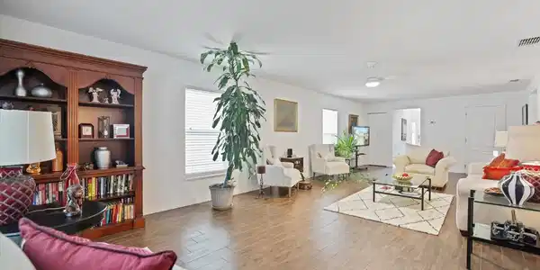Image 4 Image 4
