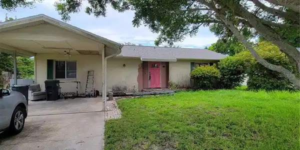 311 42ND STREET COURT W