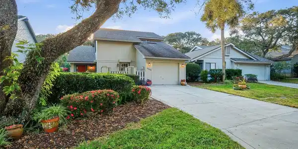 4208 GULL COVE