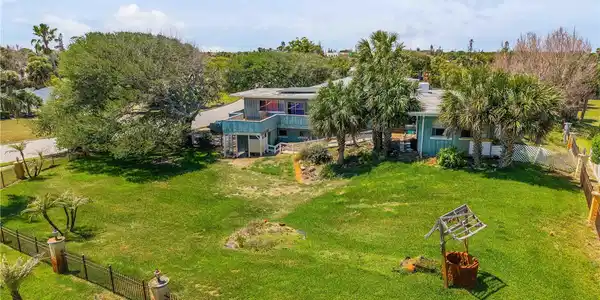 401 DRIFTWOOD AVENUE