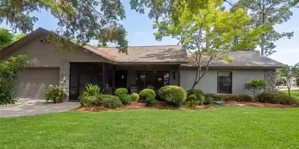 3048 WILLOW OAK DRIVE