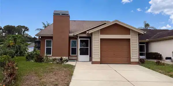 11648 HIDDEN HOLLOW CIRCLE
