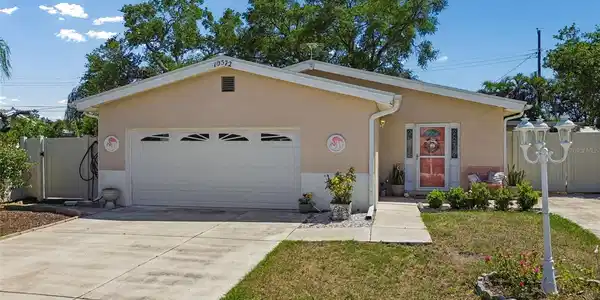 10572 BLOSSOM LAKE DRIVE
