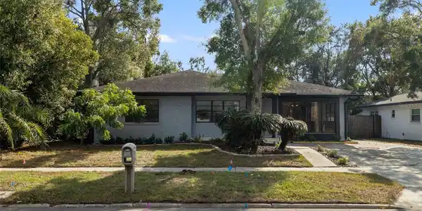 3406 W SWANN AVENUE