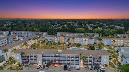 2053 SUNSET DRIVE
