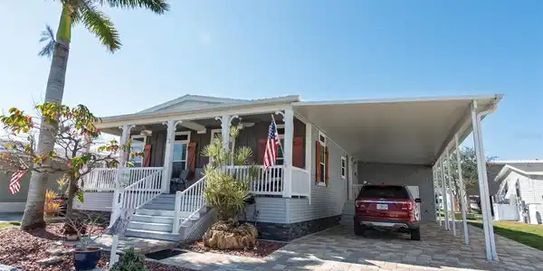 25 ALLIGATOR AVENUE