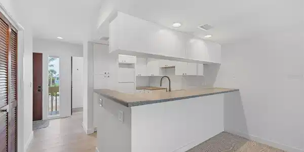 Image 4 Image 4