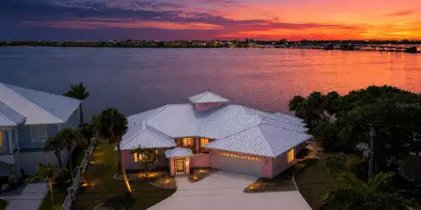 1468 LEMON BAY DRIVE