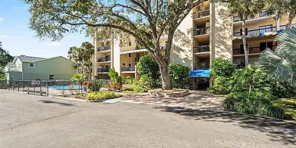 303 TARPON POINT