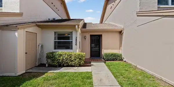 3806 STAYSAIL LANE