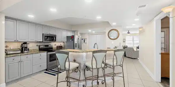 Image 4 Image 4