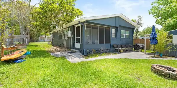 7281 ABERDEEN COURT