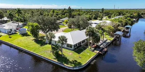 2037 PALM HARBOR TERRACE
