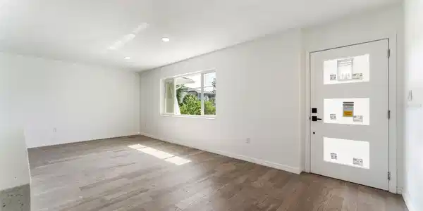 Image 4 Image 4