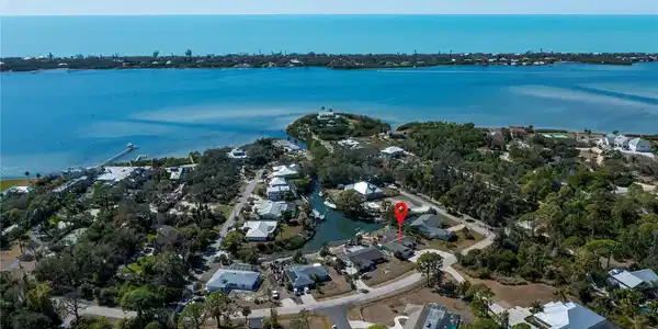 1221 BAYSHORE DRIVE