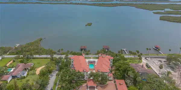 5090 RIVERSIDE DRIVE