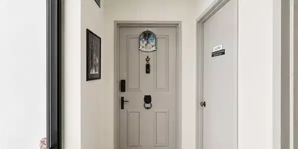 Image 4 Image 4